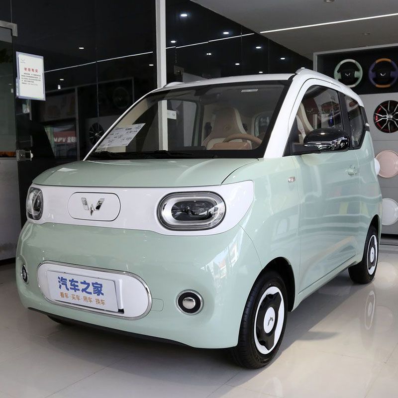 Berline Wuling Hongguang Mini Macaron Bev